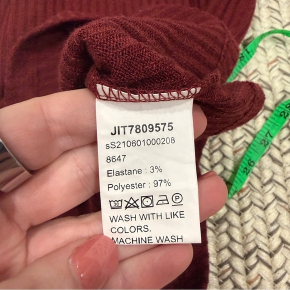 NWOT SHEIN Red Ribbed Crew Neck Tank Top - Picture 4 of 7